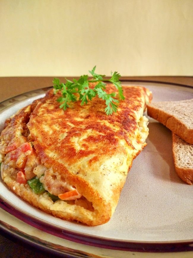 Pepper Chicken Bread Omelet